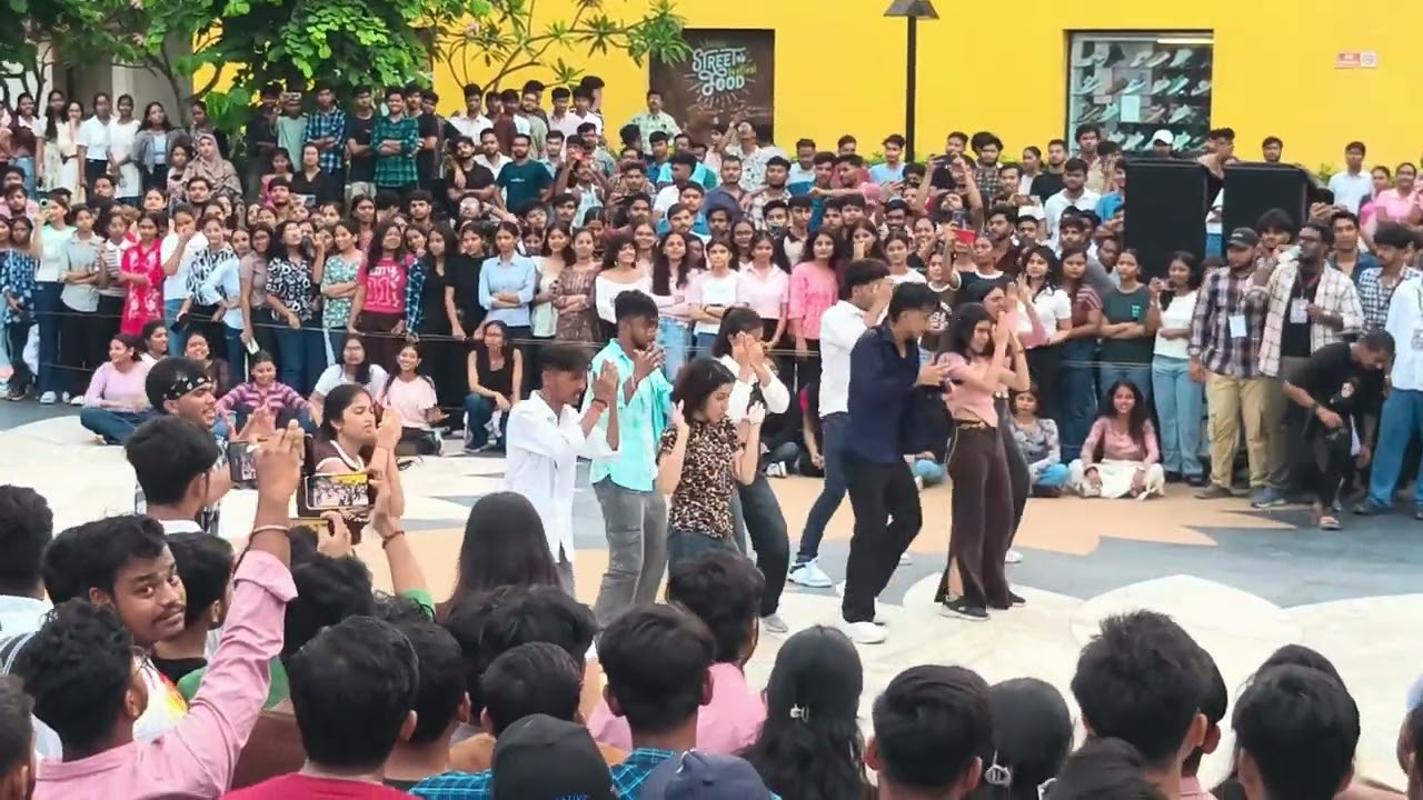 HIT Haldia Fest Flashmob 2026 💃🕺 | Craziest College Flashmob Ever!