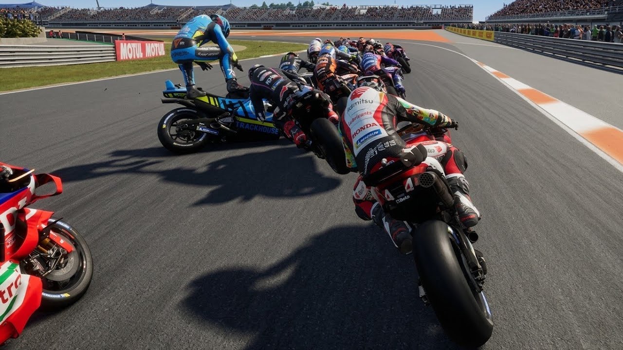 It's a MotoGP race that's pretty terrifying🏁🤯