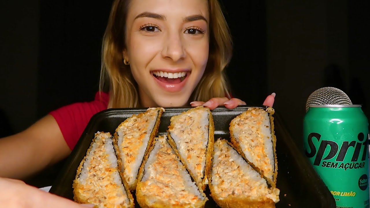 ASMR - COMENDO TEMAKI FRITO DE SALMÃO 🍣 sons crocantes de mastigação