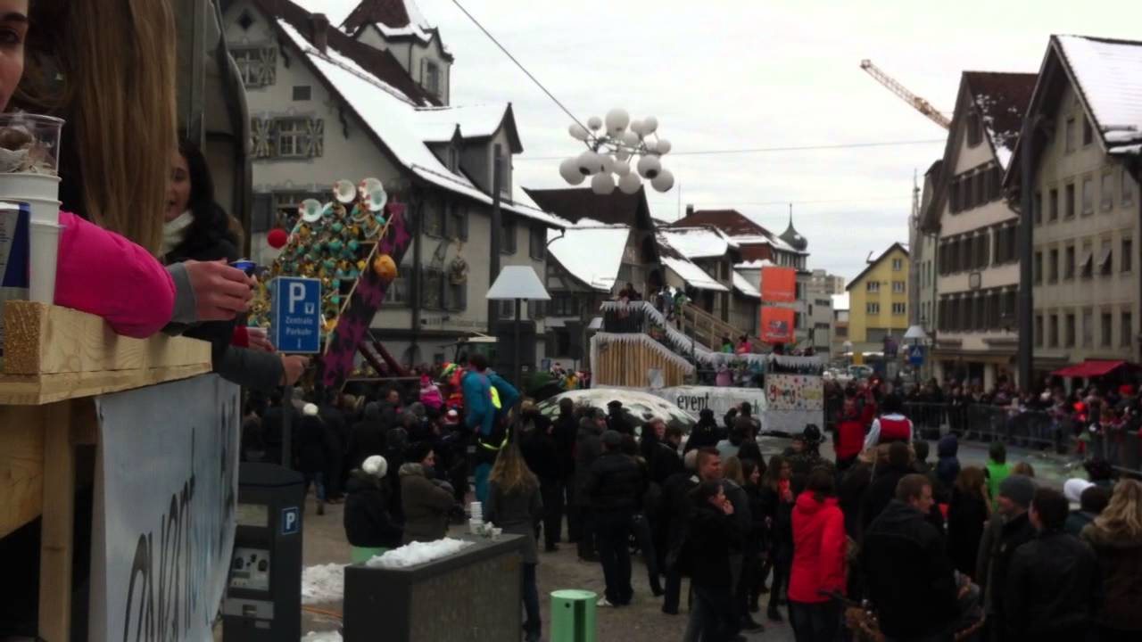 Thuurvögel am Umzug in Gossau by eventkultur.ch am 27.01.13