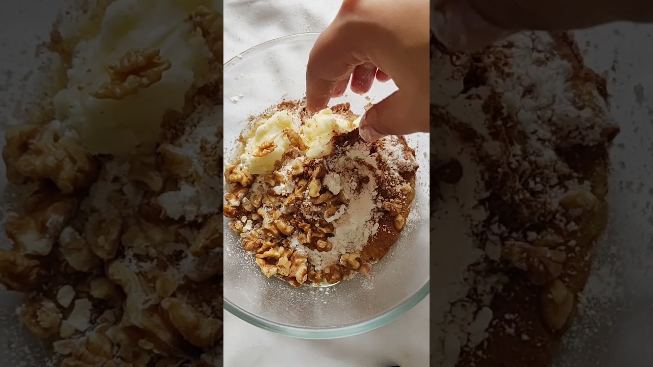 EASY PEAR CRUMBLE | healthier dessert, perfect for beginners