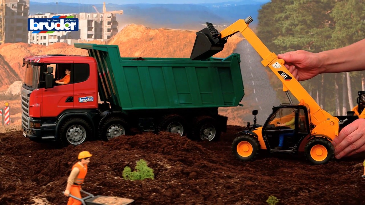 Bruder Toys CAT Telehandler 02142