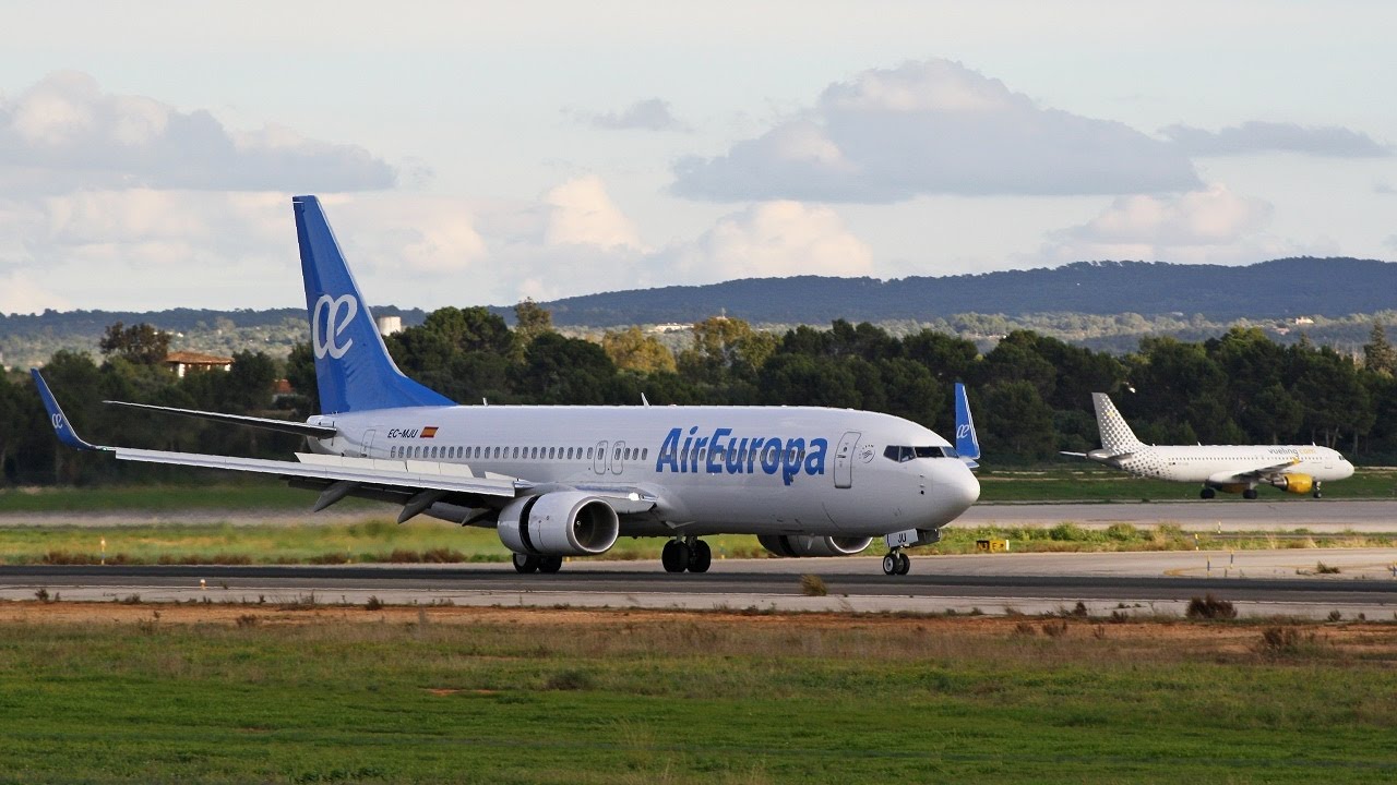 1 Hour+ A full day Planespotting at Palma De Mallorca Airport | Runway 24R (HD)