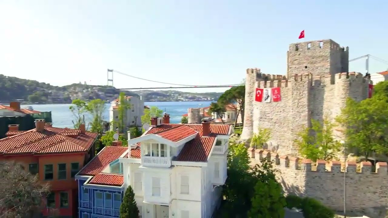 Anadolu Hisarı'nda Boğaz Manzaralı Tarihi Yalı