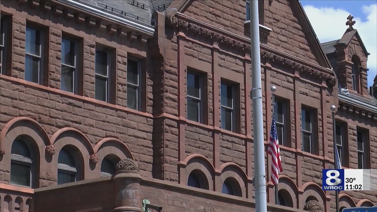 Locust Club responds after Mayor claims an officer broke city policy during an immigration call