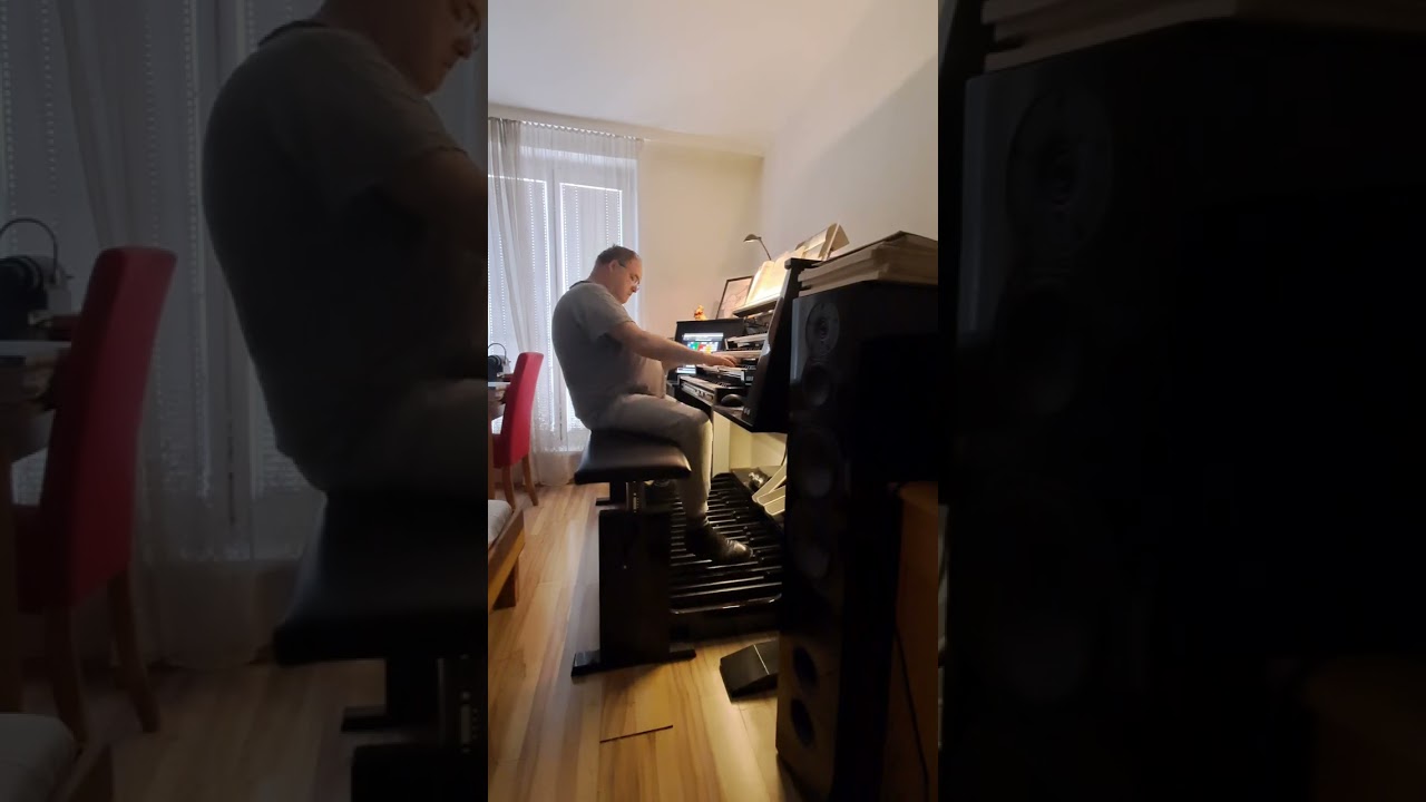 J.S.Bach: Praeludium e-moll, BWV 548/1