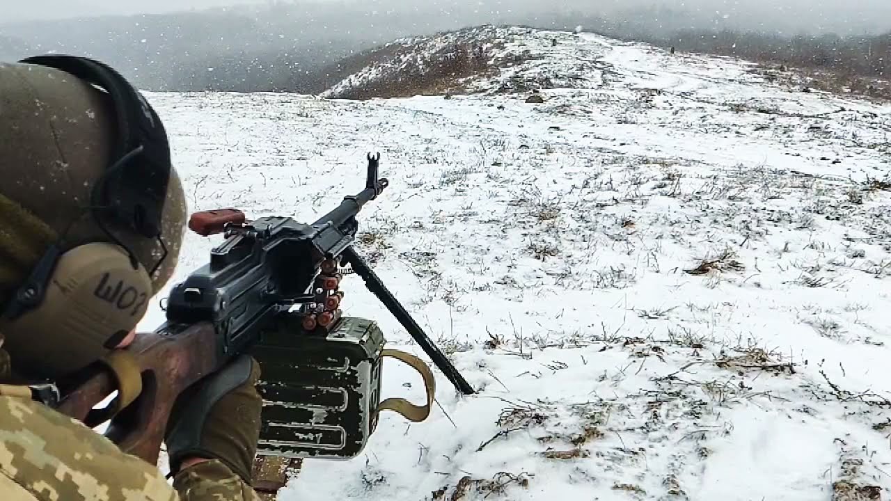 snow shooting from PKM, снежная стрельба из ПКМ