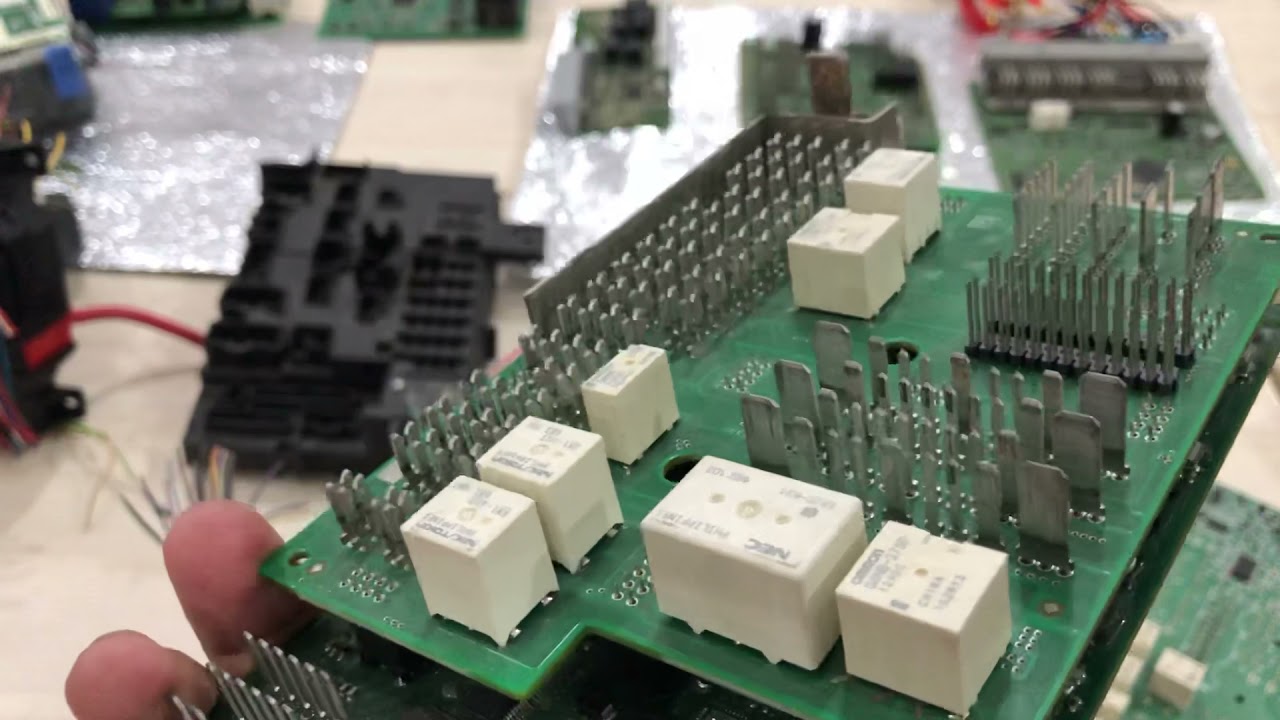 Hộp điều khiển BCM Body Control Module là gì?