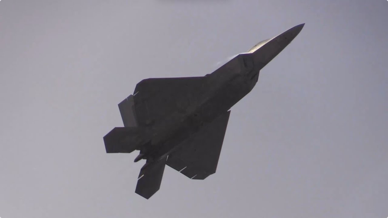 F-22 Raptor Demonstration - 2025 NAS Oceana Air Show