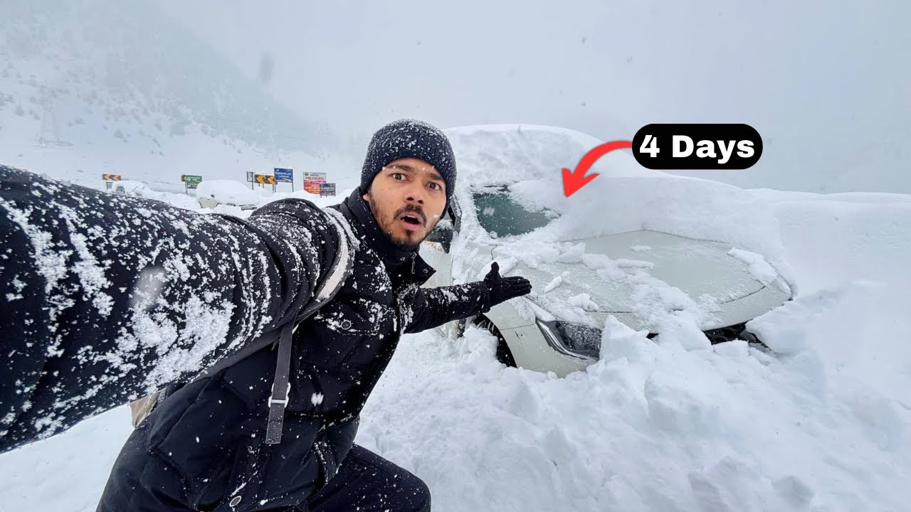 Stuck in Heavy Snowfall ! How Kashmiri Treat Tourists ?
