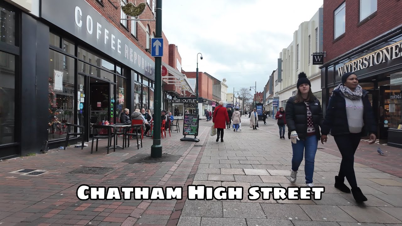 Medway Towns Walk | Chatham High Street from Sun Pier