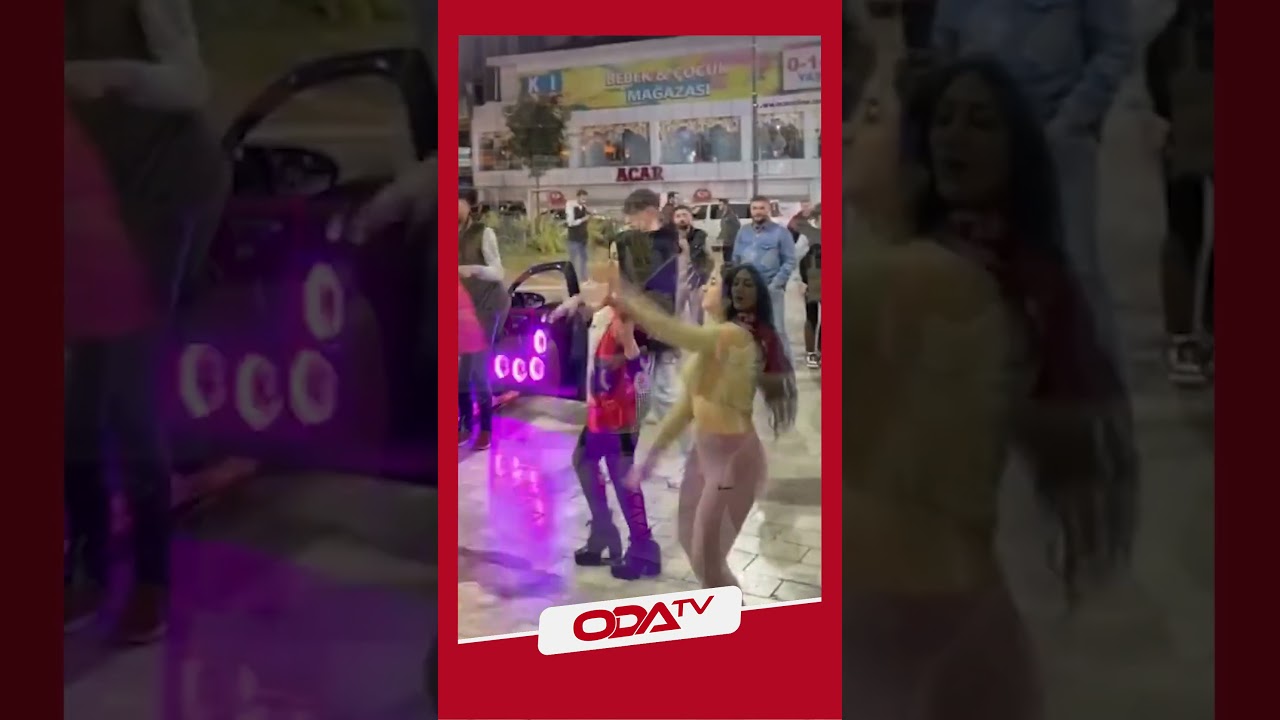 Bağcılar'da sıradan bir gün! Meydan’da son ses müzik açan grup böyle dans etti!  