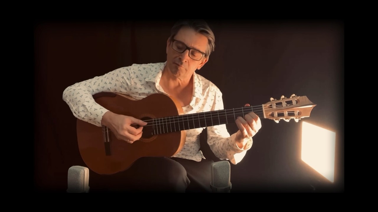 50 IN PARIS // DANIEL OMAN - SOLO GUITAR // FREE PDF