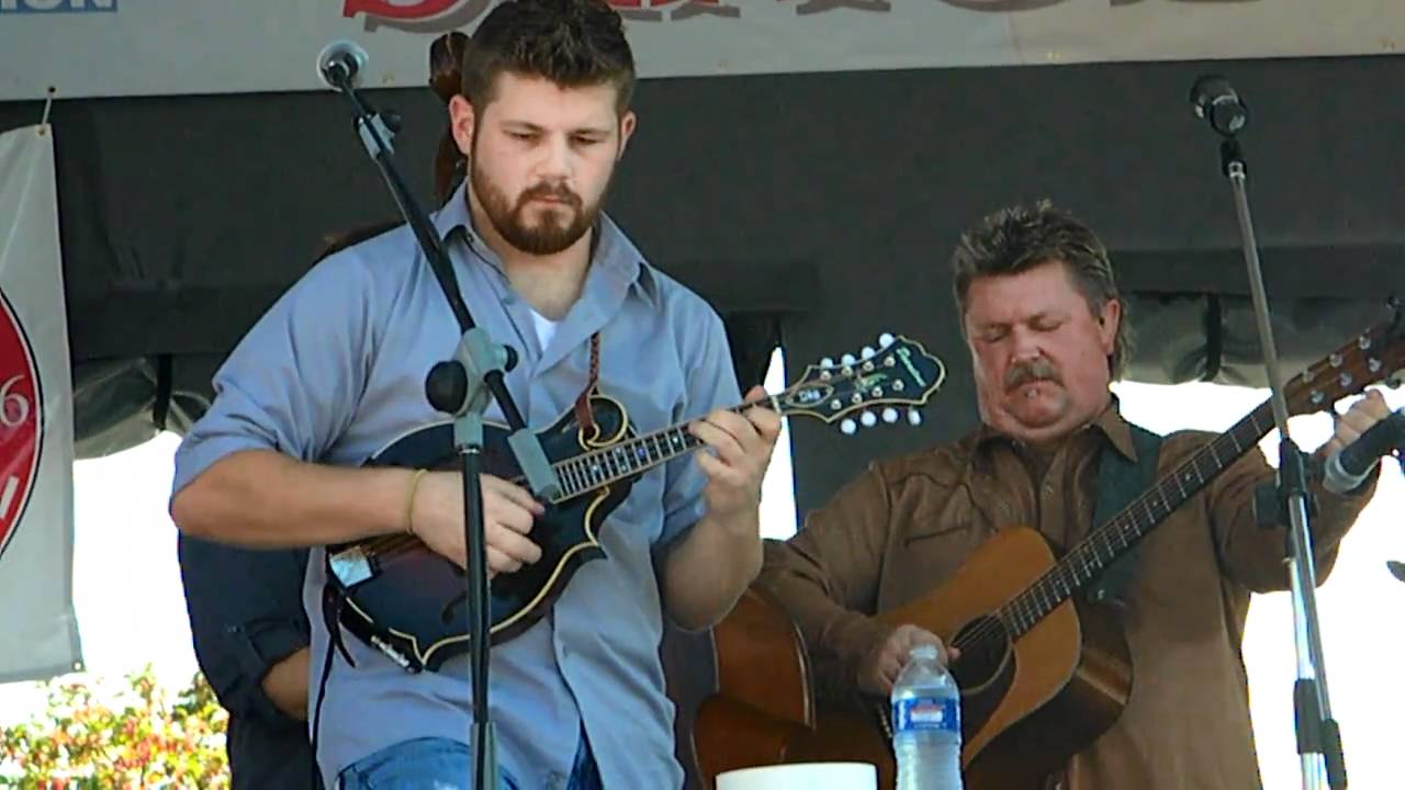 NewFound Road and Joe Diffie - Please Come To Boston