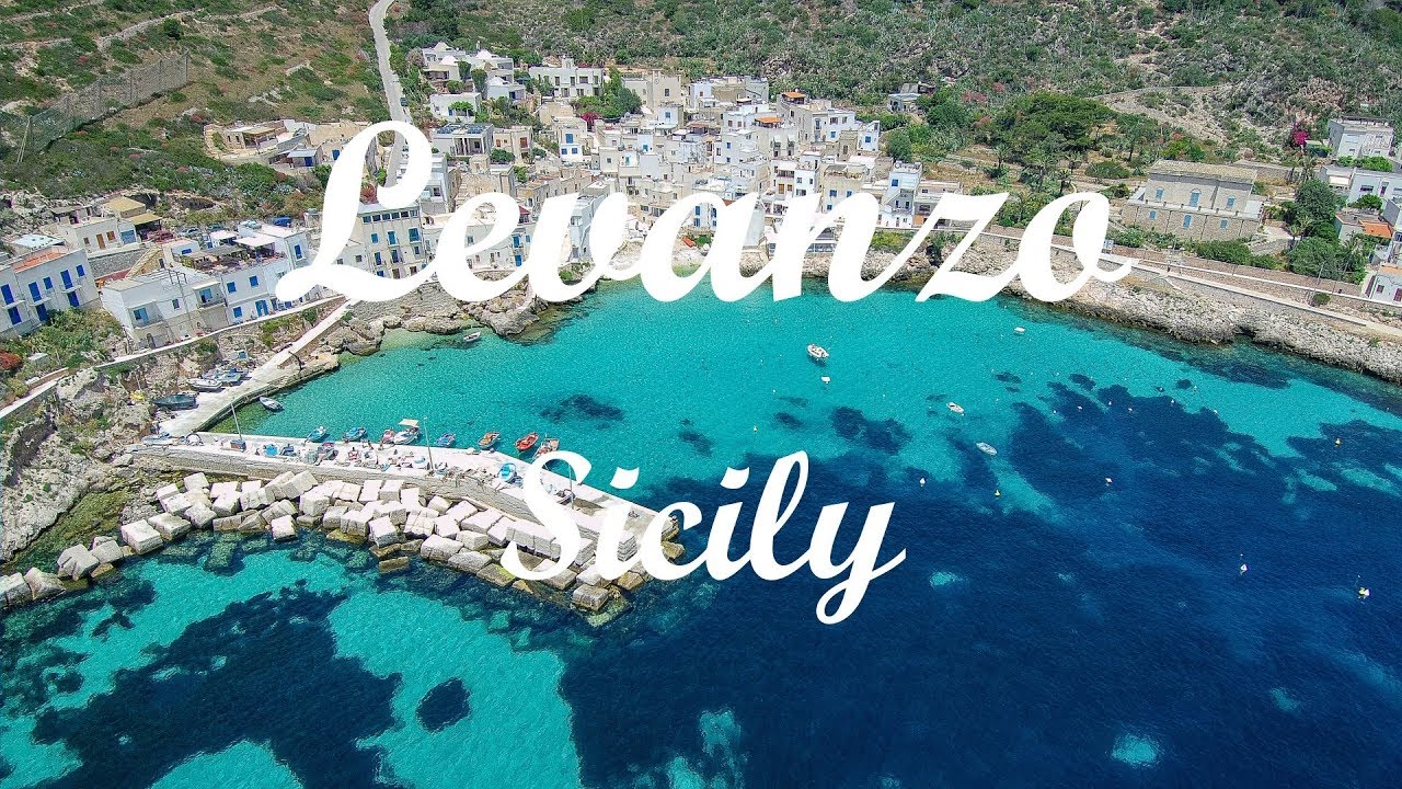 Levanzo, Wyspy Egadzkie, zachodnia Sycylia. Italia z drona