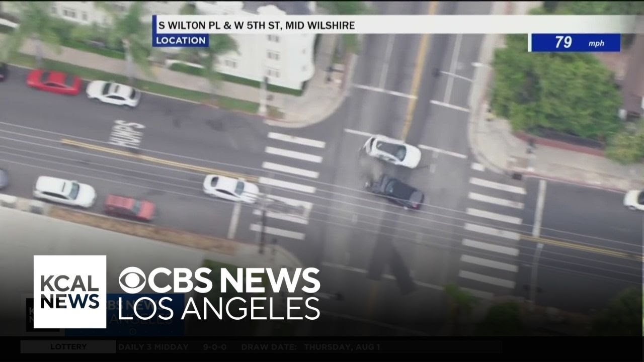 Pursuit suspect crashes into innocent driver at Los Angeles intersection