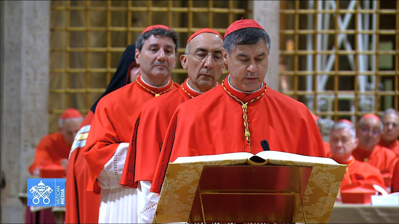 Il card. Roberto Repole pronuncia il giuramento da cardinale elettore a inizio Conclave, 7-5-2025