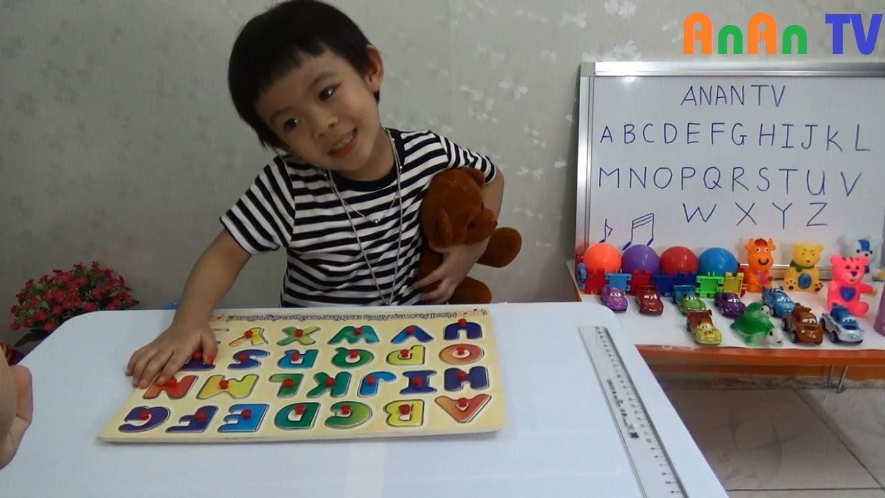 Bé học chữ cái tiếng anh - Bảng chữ cái tiếng anh cho bé ❤ Anan ToysReview TV ❤