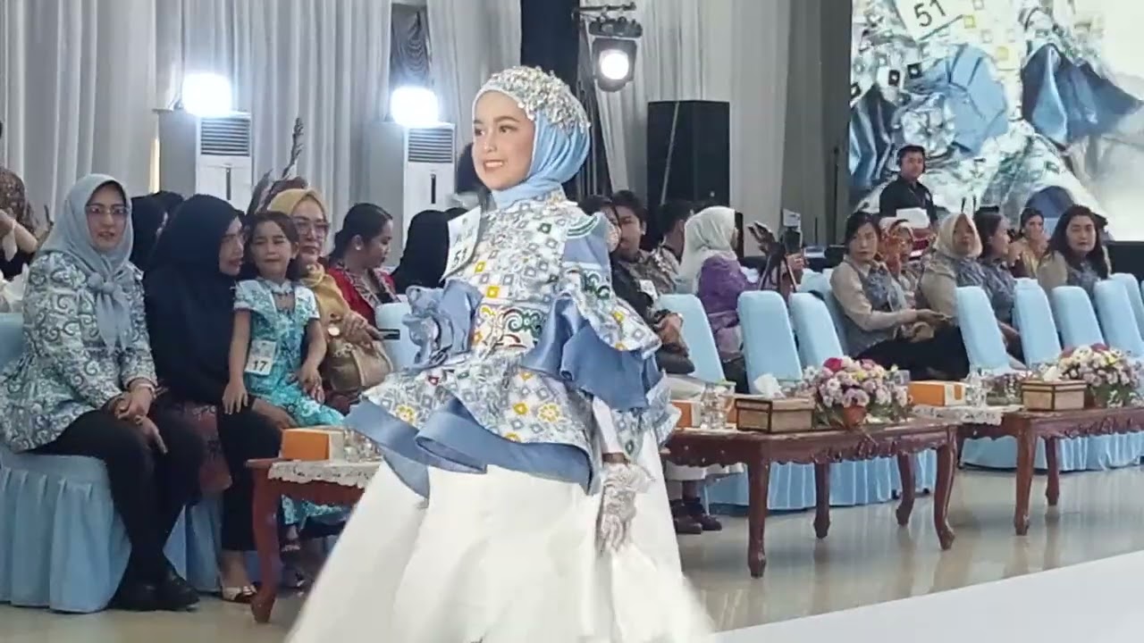 Kategori- B Dekranasda Kalteng Fashion Festival 13 Desember 2025.