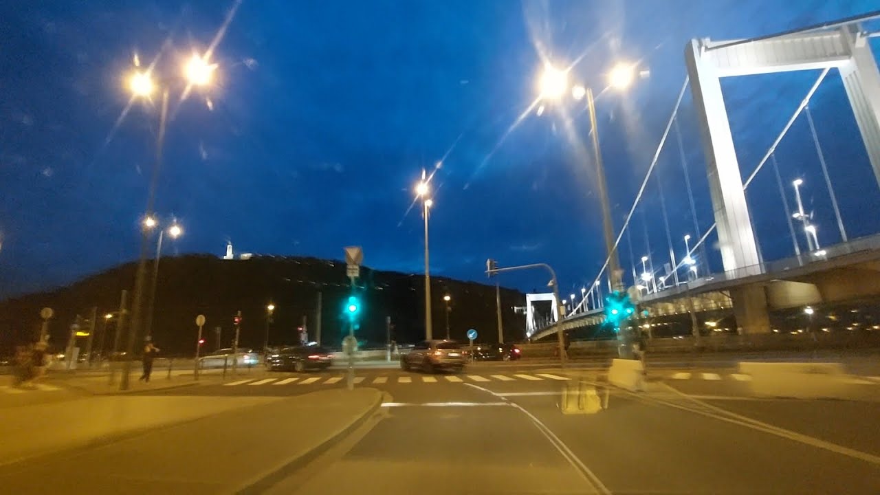 Budapest-est,  Walking in Budapest  -  2023.08.04.