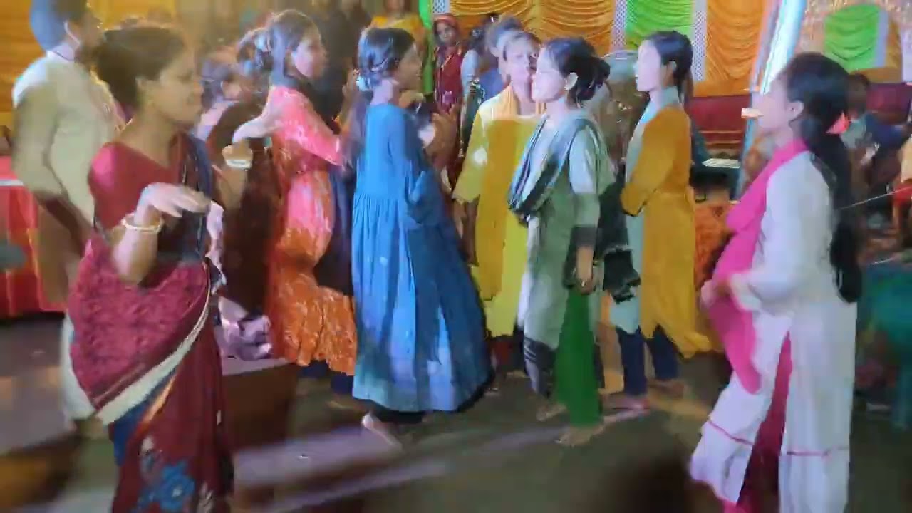 বাজনার তালে অসাধারণ নাচ‌||
