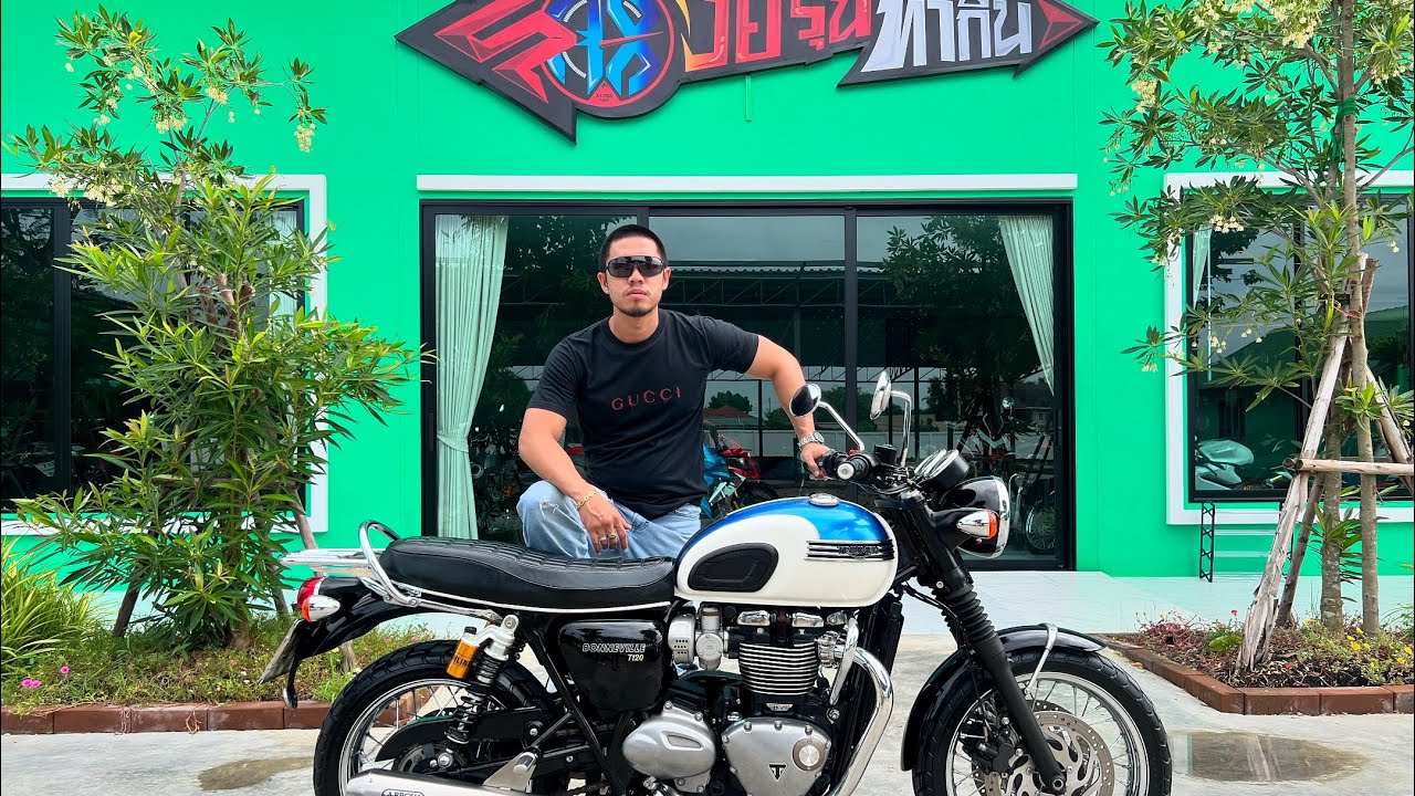 Triumph T120 ฟ้าขาว คันนี้แต่งเต็ม วิ่งน้อย สวยมั๊กก