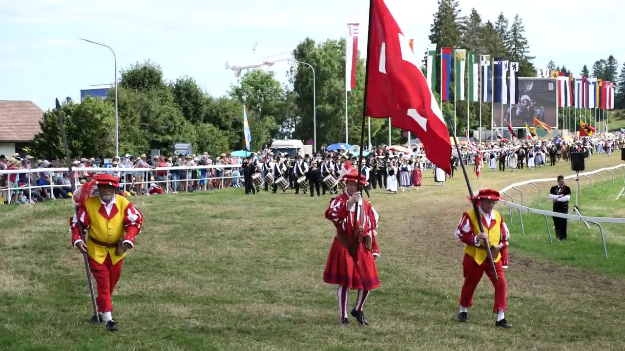 Umzug  - Schweizerische Trachtenvereinigung am Marché Concours