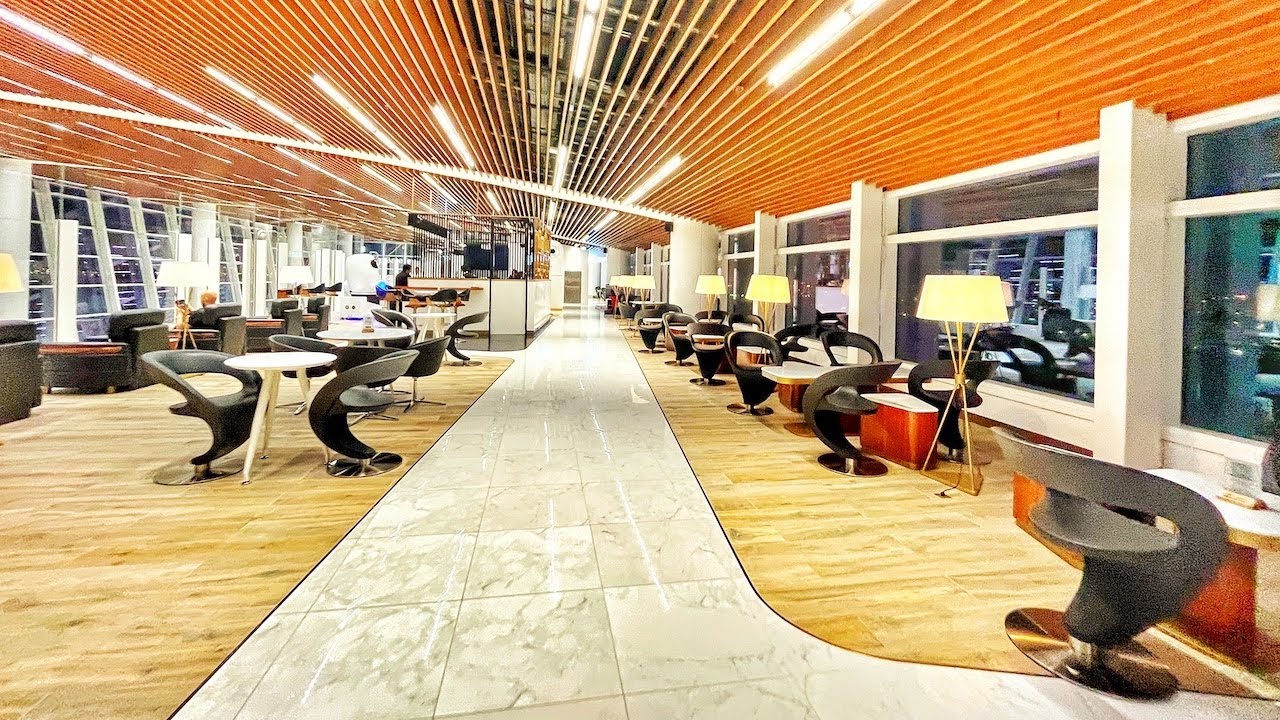 Gulf Air Falcon Gold Lounge | Bahrain Airport (BAH)