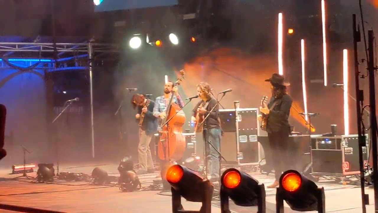 Billy Strings - Wild Horses (Rolling Stones) 5/13/22