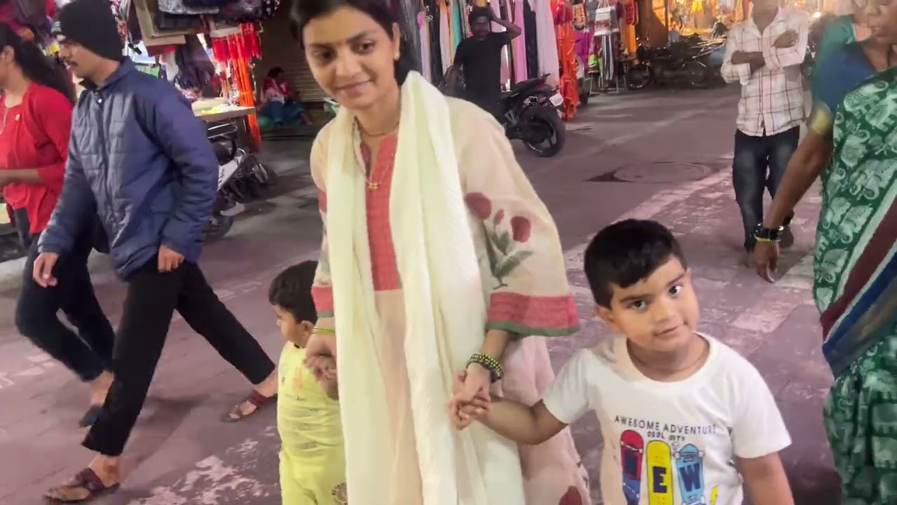 बाहेर गेल की दोन मुल सांभाळणं अवघड 🤬😭आमची कुटुंबीय देवयात्रा |tuljapur & Pandharpur Vitthal 🙏