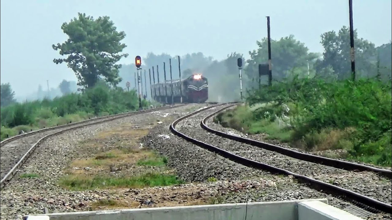 The Best Mail Train Of Pakistan, The Khybermail Express, Crossing Changa Manga Punjab