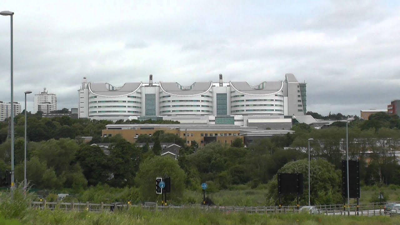 Panasonic HC-V700 Zoom & Optical Image Stabiliser Test