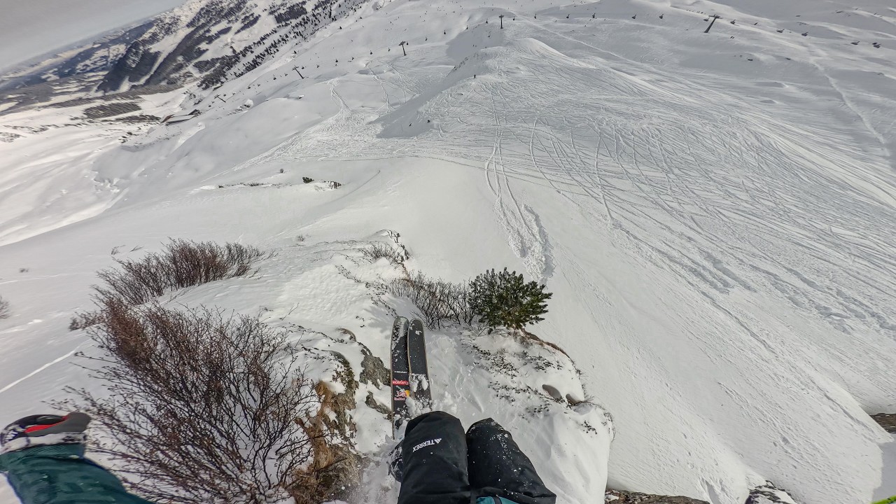 Full Send Freeride Skiing - Collecting airtime in the Zillertal! POV
