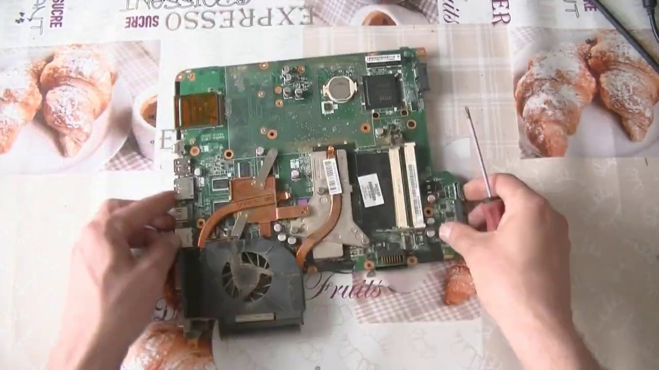 Разборка и чистка HP Pavilion DV5 (1170-ew)/ Disassembling and cleaning a laptop