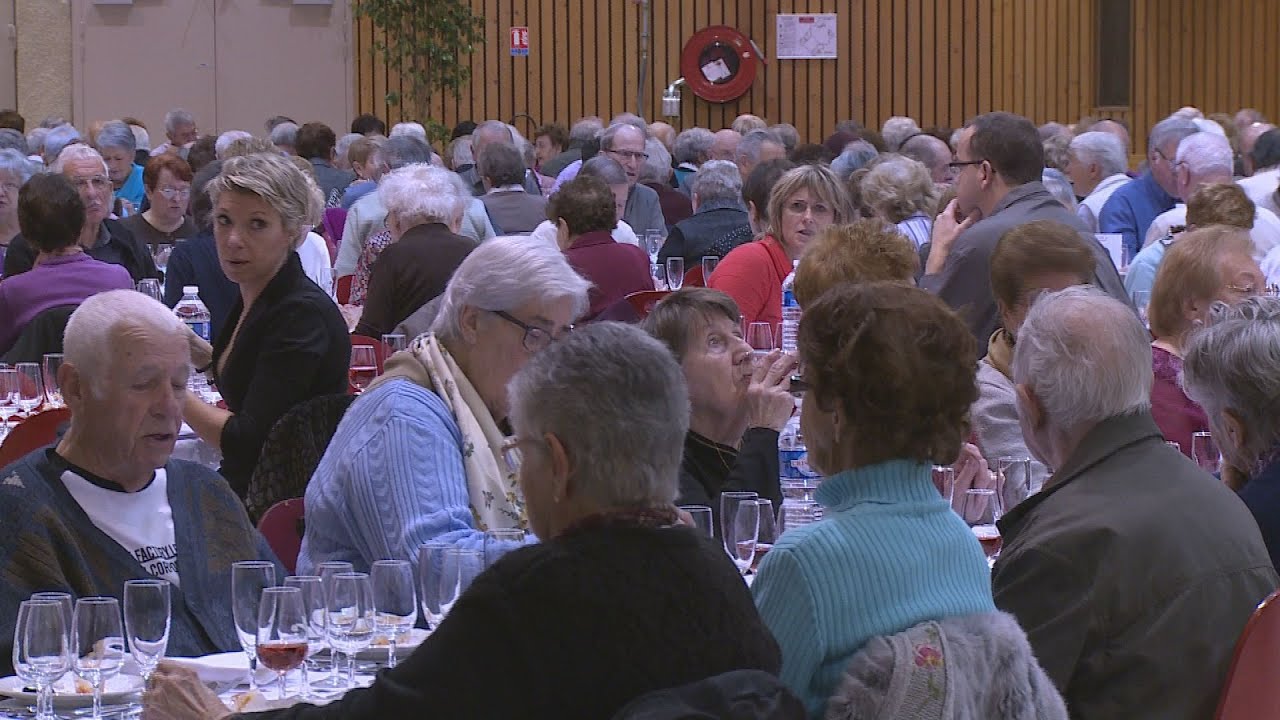 Le repas des anciens