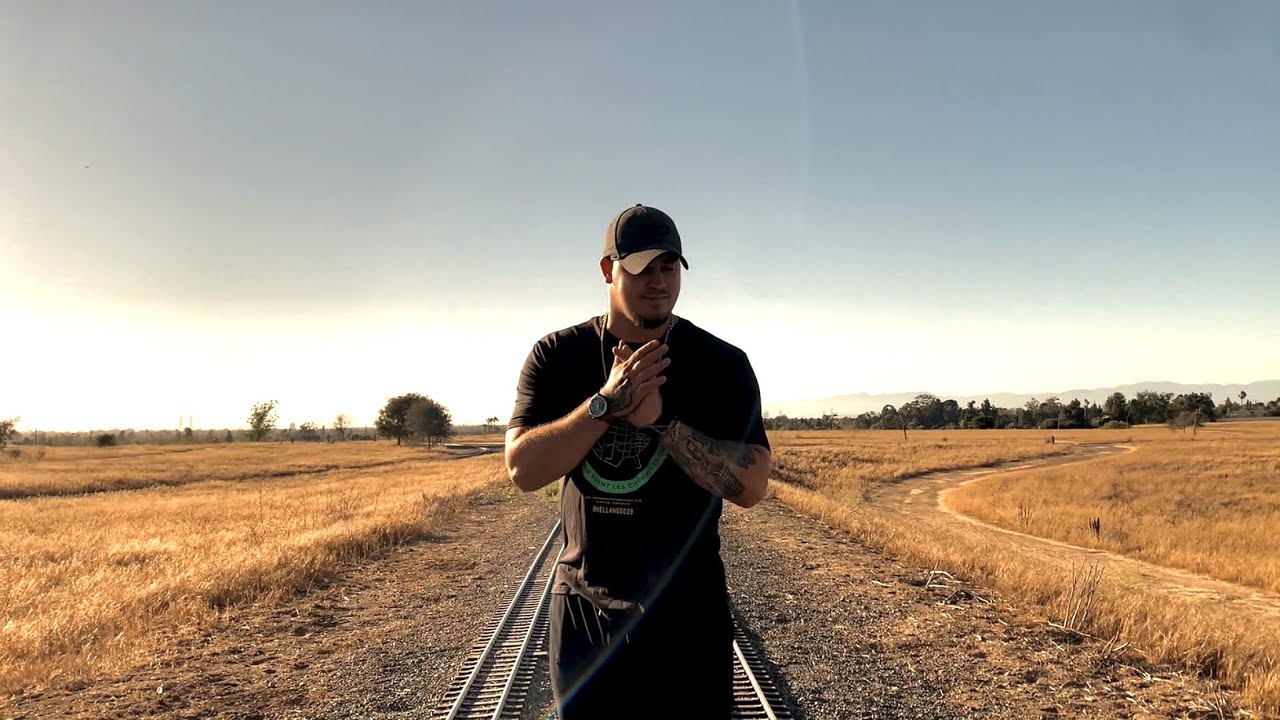 Svorka - Zachr&aacute;ň ma! [Official Vidieo]#saveme #emotional #foryou