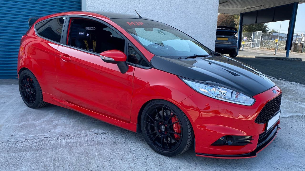 SPARCO SEATS FITTED TO THIS CLUBSPORT SPEC FIESTA ST