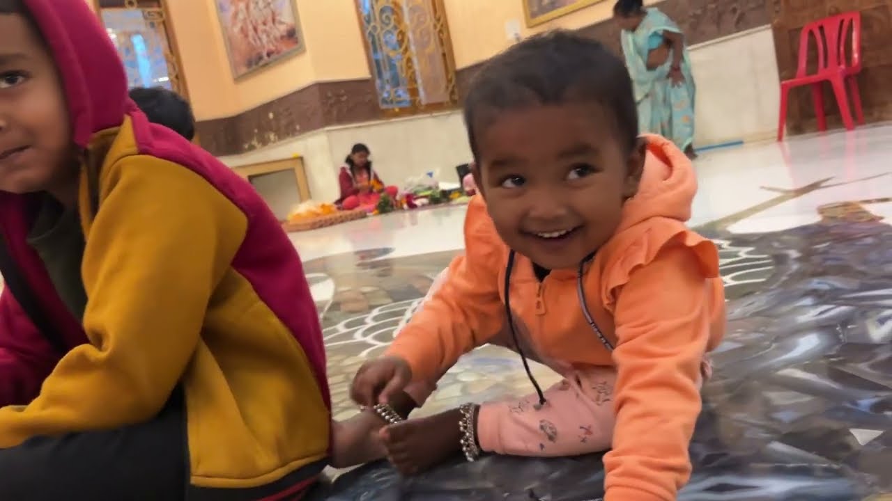 राधे कृष्ण मंदिरात Shree आणि Kavya चा गोड Moment 😍