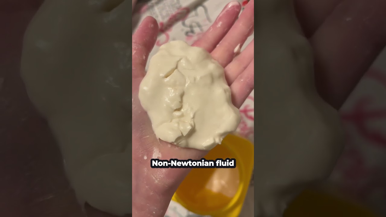 Как эта жидкость затвердевает? 😨 #шорты