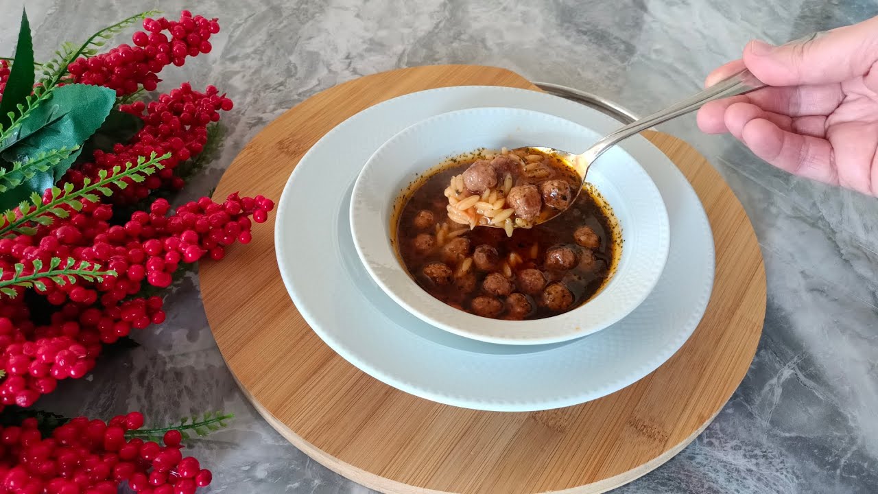 Köfteli Şehriye Çorbası Tarifi - Çorba Tarifleri 