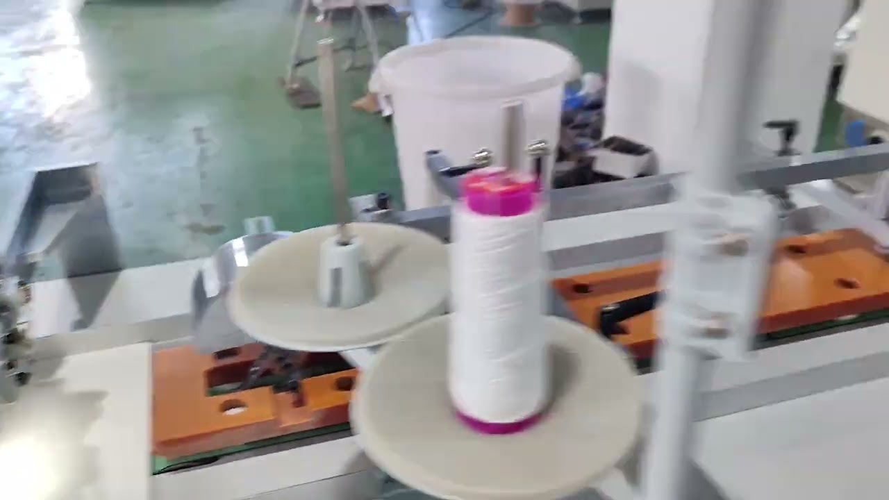 #HXCP Center Saddle Thread Sewing with Thread End Lock and Outward Folding Machine