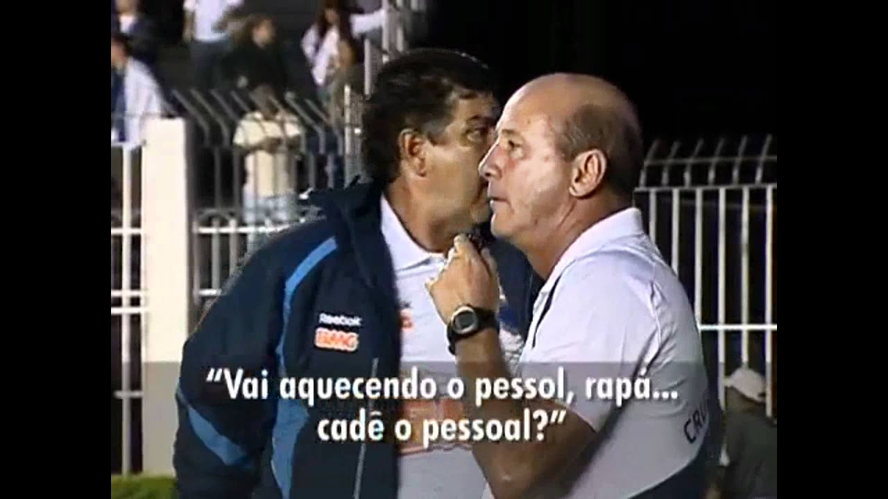 Joel Santana confundindo os jogadores no Cruzeiro