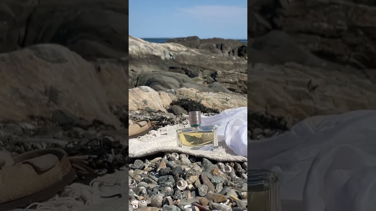 Long beach days with 🐚🌊✨ What does Bronze Goddess smell like? It’s the scent of endless summer