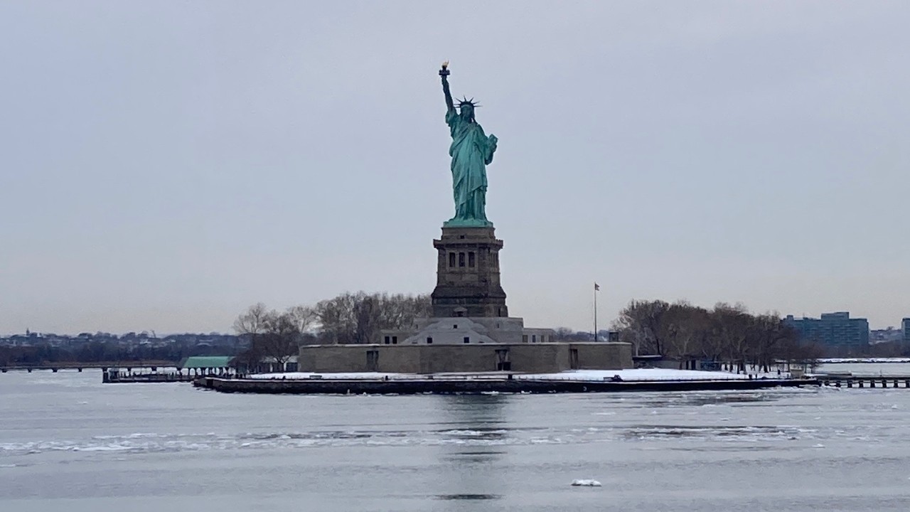Feb 10, 2026 | NYC Staten Island Ferry Ride on Icy Hudson River | Manhattan to Staten Island