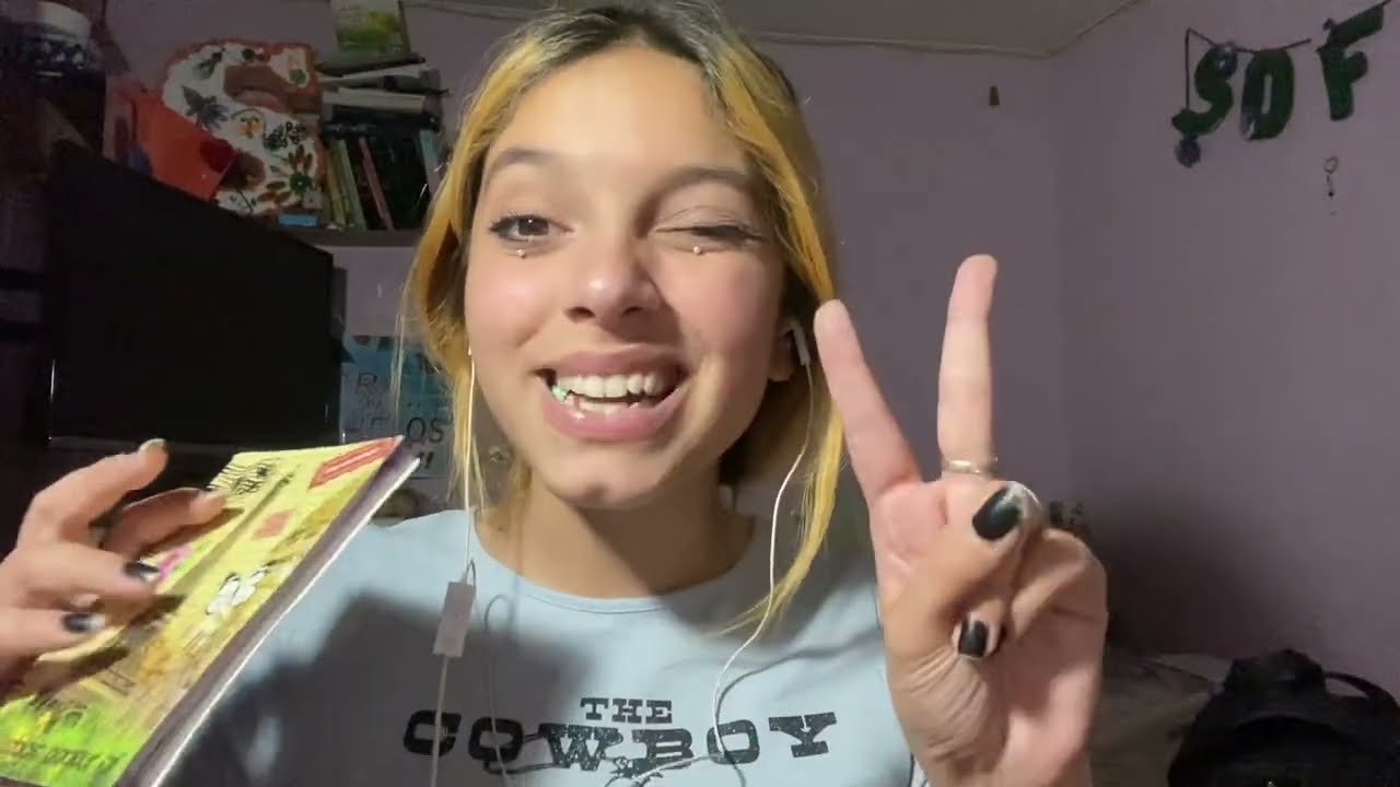 ASMR FULL MOUTH SOUNDS AND INAUDIBLE| SOFIWI