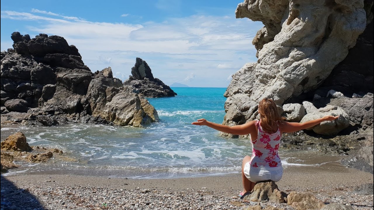 Along the promenade of Capo d'Orlando - Discover the best of Sicily with us!