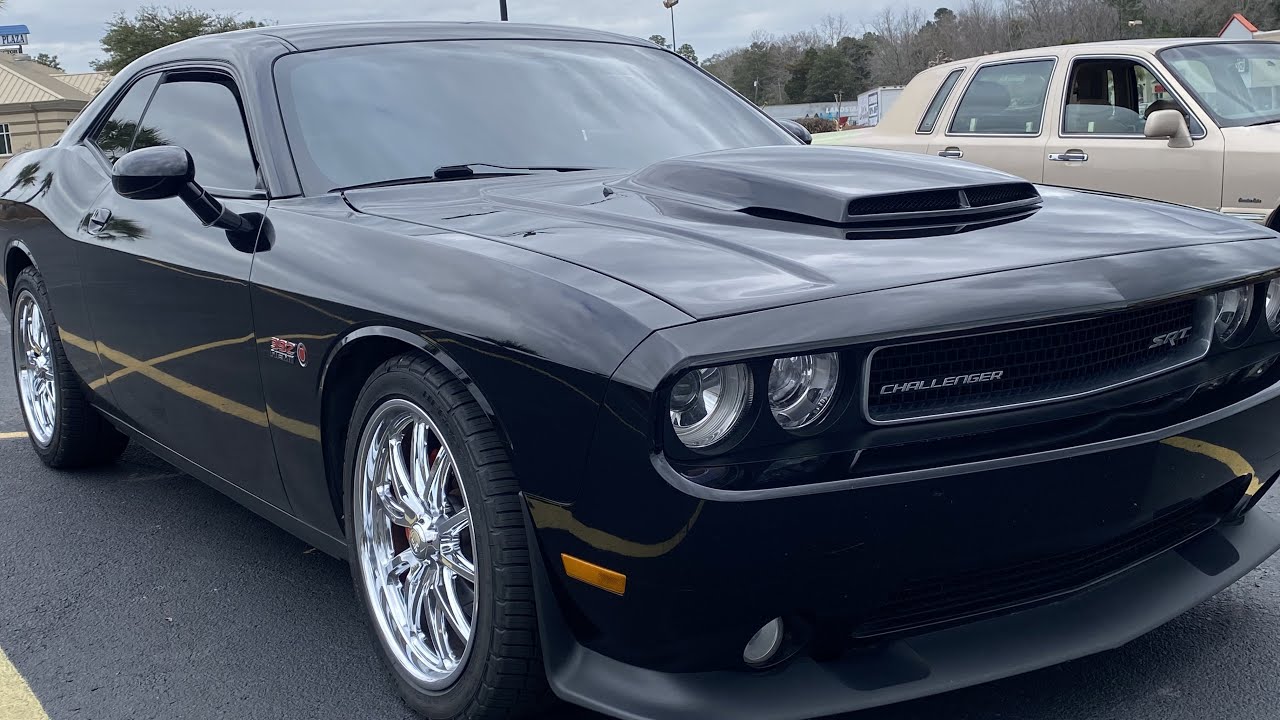 FULL FEATURE and ride along: 2014 Dodge Challenger SRT8