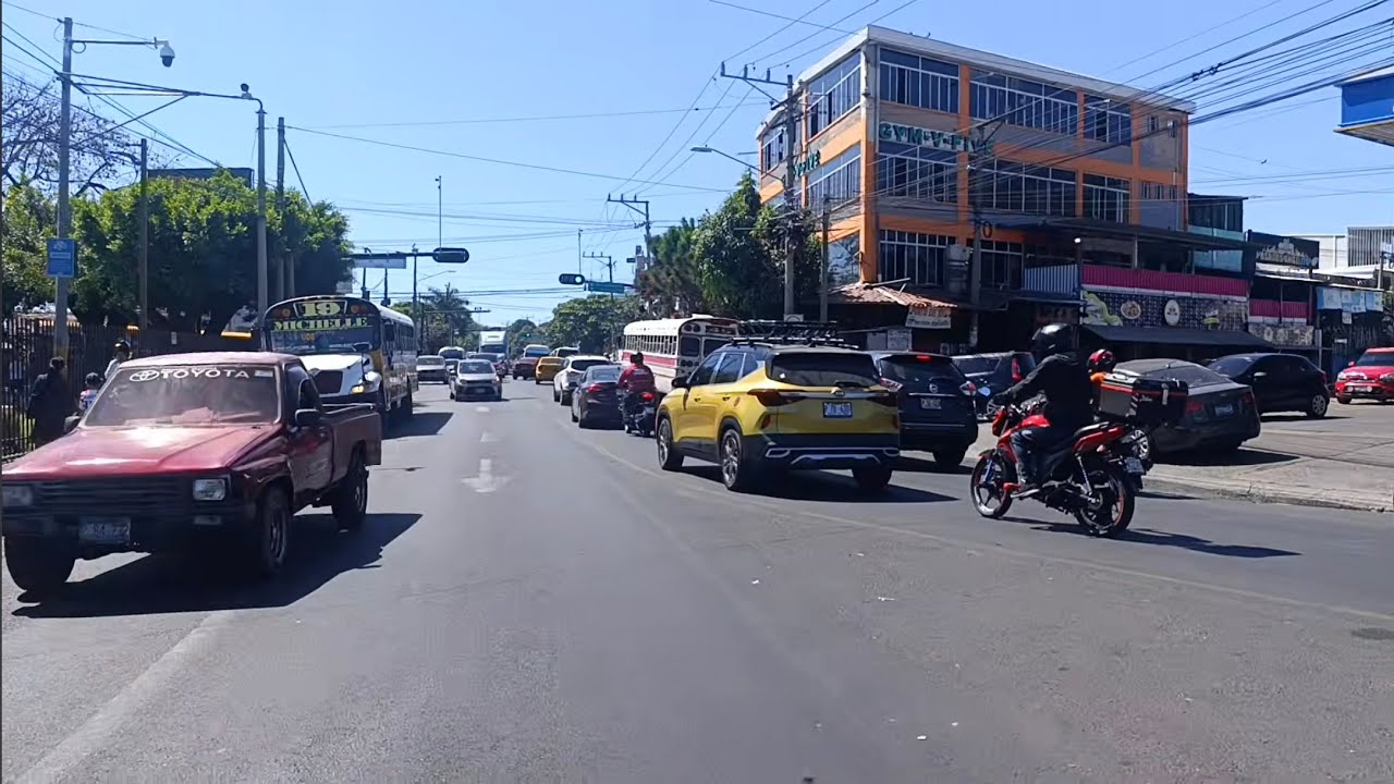 desde la alcaldía de SOYAPANGO hasta Unicentro SOYAPANGO EL SALVADOR 