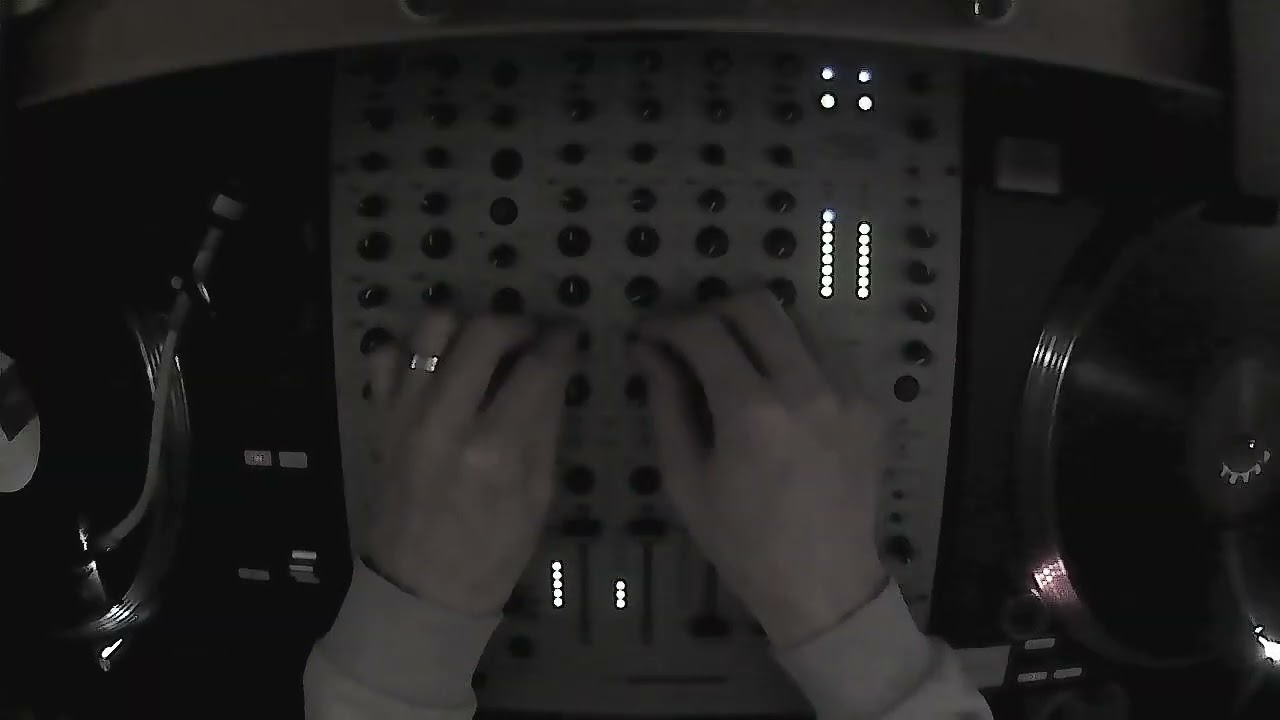 How I Play: TH± Tar Hallow Label: DC11 - PYLOT - P.E.A.R.L. - Ricardo Garduno - LLY (with tracklist)