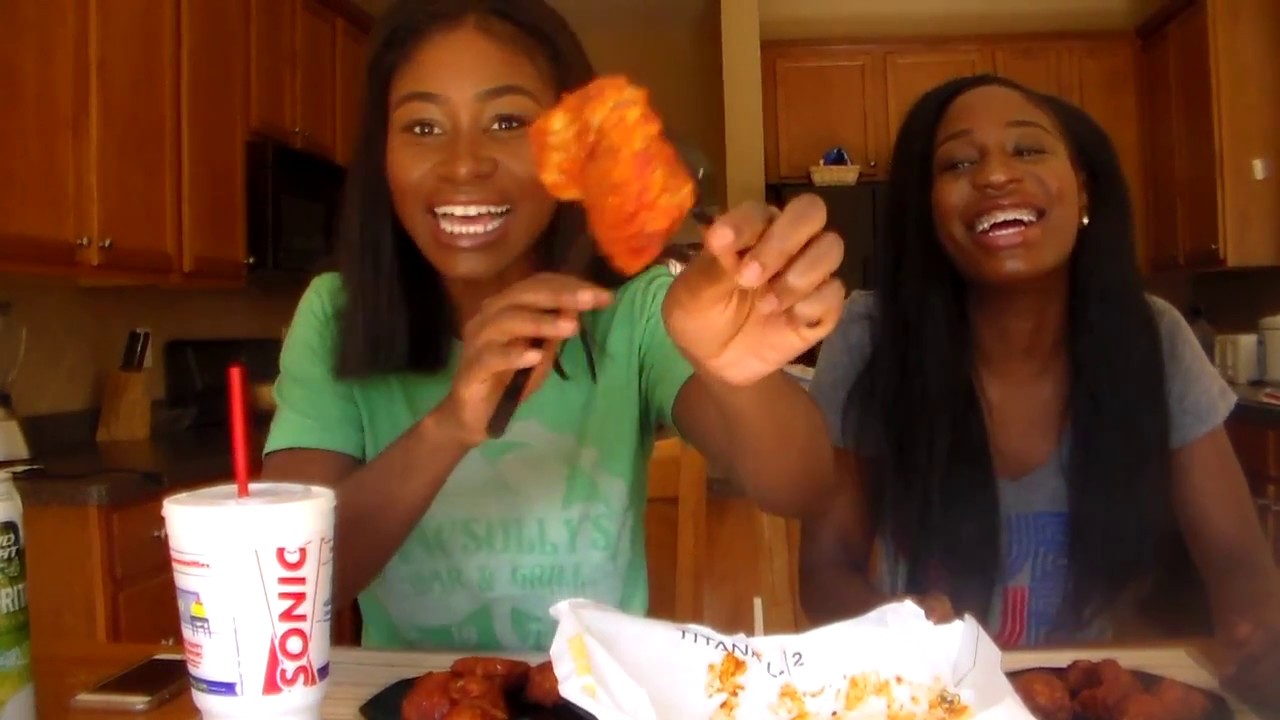 BLAZIN HOT WING CHALLENGE!! DRUNK EDITION